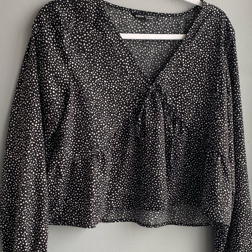 Black and white long sleeve shirt